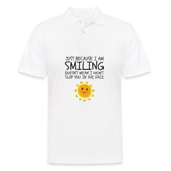 Nur weil ich lächle Netter Neuheits-Humor - Männer Poloshirt - Weiß - Vorne - Kai (181cm)