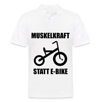 Dreirad "Muskelkraft statt E-Bike" - Männer Poloshirt - Weiß - Vorne - Kai (181cm)