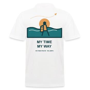 Meine Zeit Mein Weg - Männer Poloshirt - Weiß - Hinten - Kai (181cm)