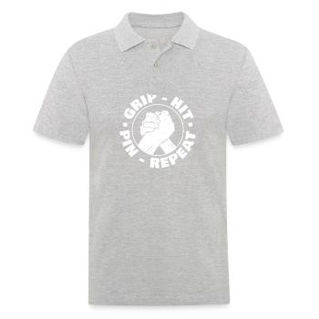 Pin Grip Hit Repeat pour Fan de Bras de Fer - Polo Homme - gris chiné - Devant - Kai (181cm)