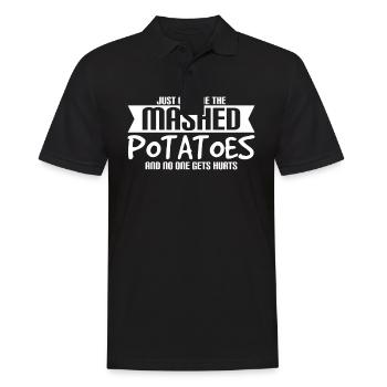 Just give me the mashed potatoes no one gets hurt - Männer Poloshirt - Schwarz - Vorne - Kai (181cm)
