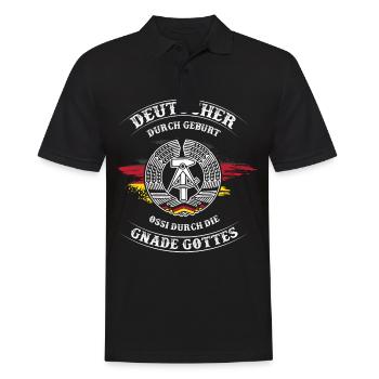 Deutscher durch Geburt,Ossi durch die Gnade Gottes - Männer Poloshirt - Schwarz - Vorne - Kai (181cm)