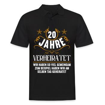 Wir haben viel gemeinsam 20.Hochzeitstag - Männer Poloshirt - Schwarz - Vorne - Kai (181cm)