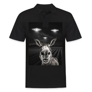 Funny ass selfie in front of UFOs Asses UFO - Men's Polo Shirt - black - Front - Kai (181cm)