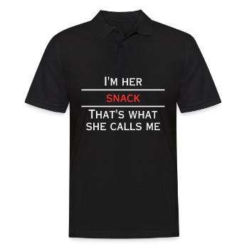Ich bin ihr Snack, das nennt sie mich - Männer Poloshirt - Schwarz - Vorne - Kai (181cm)