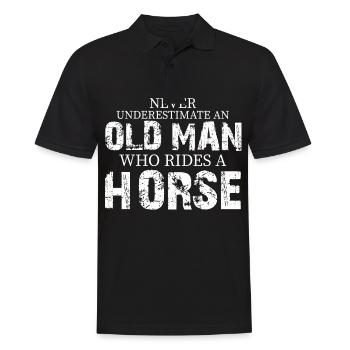 Unterschätze niemals einen alten Mann, der ein Pfe - Männer Poloshirt - Schwarz - Vorne - Kai (181cm)