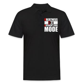 GOD MODE, Größe Auf Einer Anderen Ebene - Männer Poloshirt - Schwarz - Vorne - Kai (181cm)