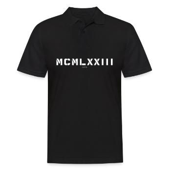 Römische Zahl Geburtsjahr Made in 1973 - Männer Poloshirt - Schwarz - Vorne - Kai (181cm)