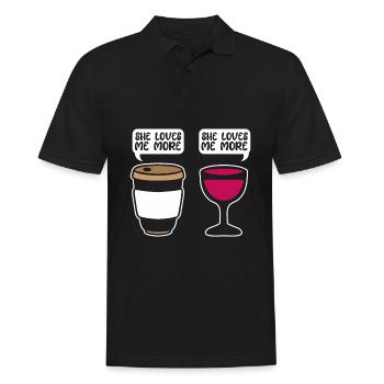 Kaffee Cafe Lustig Kaffeewein She Loves Me More - Männer Poloshirt - Schwarz - Vorne - Kai (181cm)