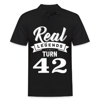 Real Legends fête ses 42 ans, 42 ans - Polo Homme - noir - Devant - Kai (181cm)