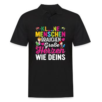 Kleine Menschen brauchen große Herzen wie Deins - Männer Poloshirt - Schwarz - Vorne - Kai (181cm)