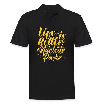 Life is better with nuclear power - Männer Poloshirt - Schwarz - Vorne - Kai (181cm)