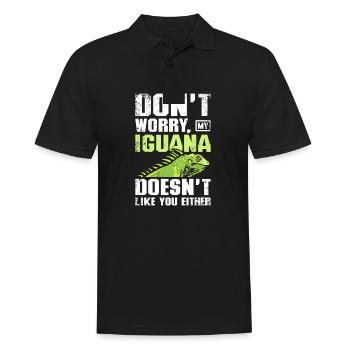 Don't worry my Iguana doesn't like you either - Männer Poloshirt - Schwarz - Vorne - Kai (181cm)
