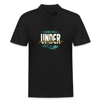 I Work Well Under Pressure Scuba Diving - Polo Homme - noir - Devant - Kai (181cm)