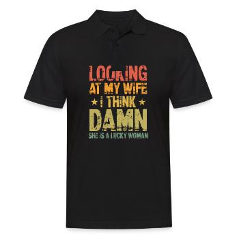 Looking At My Wife I Think Damn She Is A Lucky - Männer Poloshirt - Schwarz - Vorne - Kai (181cm)