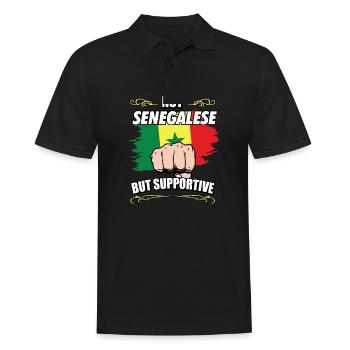 Pas sénégalais mais touriste de voyage solidaire - Polo Homme - noir - Devant - Kai (181cm)