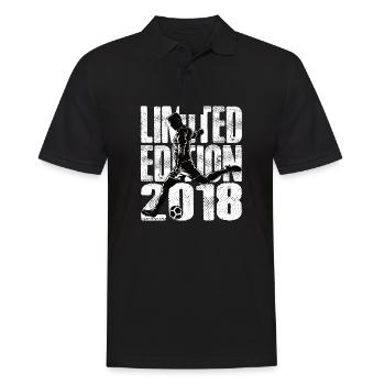 Limited Edition 2018 Limited Edition Fußball - Männer Poloshirt - Schwarz - Vorne - Kai (181cm)