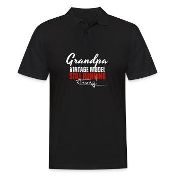 Grandpa Vintage Modell läuft noch - Männer Poloshirt - Schwarz - Vorne - Kai (181cm)