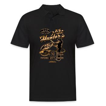 Angler Design "World Class Pike Hunter" - Männer Poloshirt - Schwarz - Vorne - Kai (181cm)