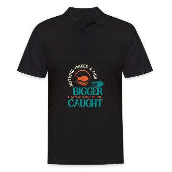Nichts macht einen Fisch größer, als fast kaugiert zu werden - Männer Poloshirt - Schwarz - Vorne - Kai (181cm)