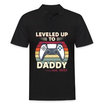 Leveled Up To Daddy Est. 2023 Controller - Men's Polo Shirt - black - Front - Kai (181cm)