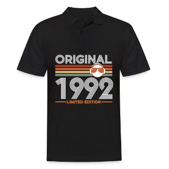 1992 - Männer Poloshirt - Schwarz - Vorne - Kai (181cm)