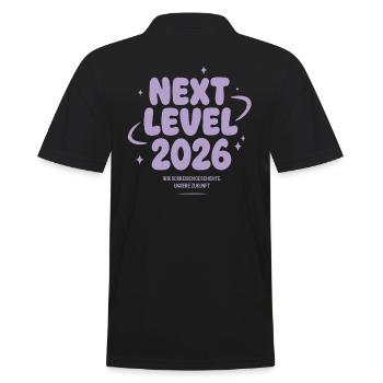 Next Level 2026 – Wir schreiben Geschichte - Männer Poloshirt - Schwarz - Hinten - Kai (181cm)