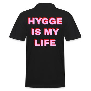 Hygge Is My Life - Männer Poloshirt - Schwarz - Hinten - Kai (181cm)