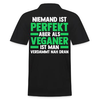 Fleischlos Vegan Pflanzlich Veganer - Männer Poloshirt - Schwarz - Hinten - Kai (181cm)