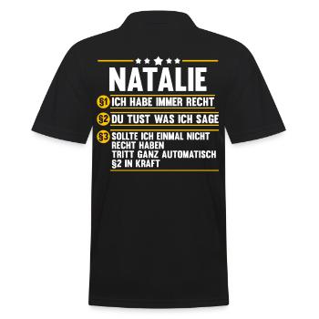 Natalie - Männer Poloshirt - Schwarz - Hinten - Kai (181cm)