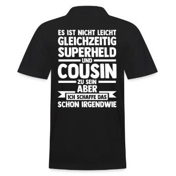 Cousins Cousin - Männer Poloshirt - Schwarz - Hinten - Kai (181cm)