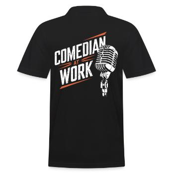 Comédien au travail Micro Comédie debout - Polo Homme - noir - Dos - Kai (181cm)
