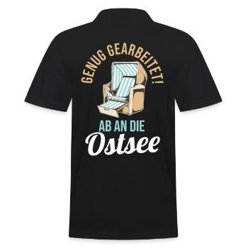 Genug gearbeitet ab an die Ostsee - Männer Poloshirt - Schwarz - Hinten - Kai (181cm)