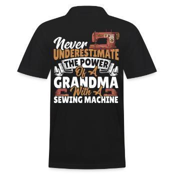 Unterschätze niemals eine Oma mit einer - Männer Poloshirt - Schwarz - Hinten - Kai (181cm)