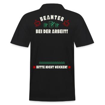 Schlafender Beamter - Männer Poloshirt - Schwarz - Hinten - Kai (181cm)