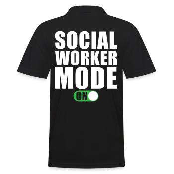 Sozialarbeiter Modus an - Männer Poloshirt - Schwarz - Hinten - Kai (181cm)