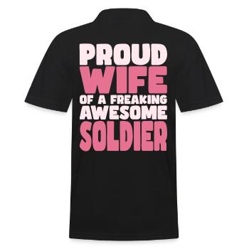 Stolze Ehefrau Eines Verdammt Guten Soldats - Männer Poloshirt - Schwarz - Hinten - Kai (181cm)