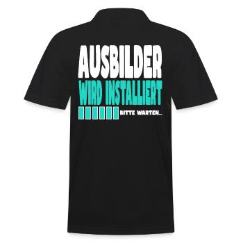 Ausbilder wird installiert - Männer Poloshirt - Schwarz - Hinten - Kai (181cm)