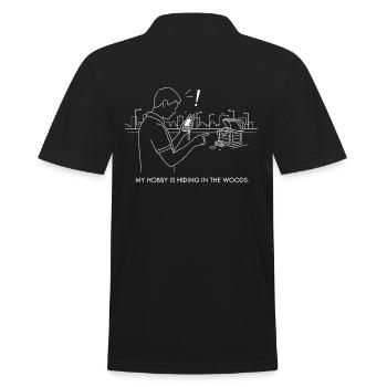 My Hobby is Hiding in the Woods. - Männer Poloshirt - Schwarz - Hinten - Kai (181cm)
