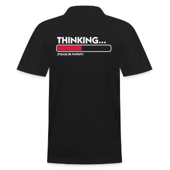Ich denke nach....Geduld bitte! - Männer Poloshirt - Schwarz - Hinten - Kai (181cm)