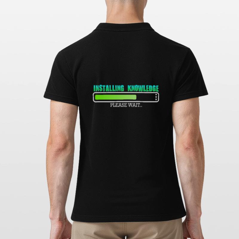 Installing Knowledge please wait Männer Poloshirt