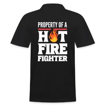 Property Of A Hot Firefighter Feuerwehrkapitän - Männer Poloshirt - Schwarz - Hinten - Kai (181cm)