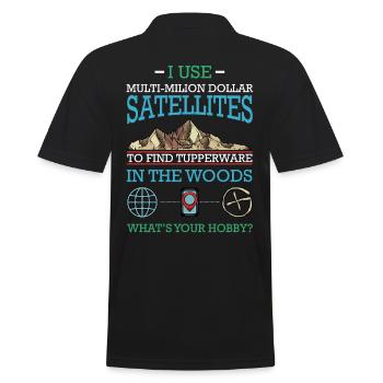 Geocaching - Männer Poloshirt - Schwarz - Hinten - Kai (181cm)