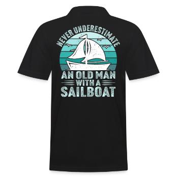 Unterschätze niemals einen alten Mann mit einem Segelboot - Männer Poloshirt - Schwarz - Hinten - Kai (181cm)