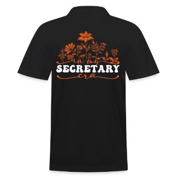 In My Secretary Era Blumenmotiv - Männer Poloshirt - Schwarz - Hinten - Kai (181cm)