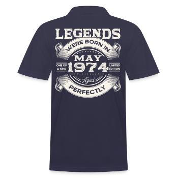 49e anniversaire Homme May né en 1974 Légendaire - Polo Homme - bleu marine - Dos - Kai (181cm)