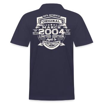 20. Geburtstag Mann Original März Jahrgang 2004 - Männer Poloshirt - Navy - Hinten - Kai (181cm)