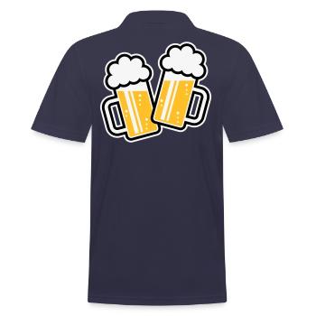 2 Bierkrüge Stoßen An, Prosit! (Bier Maßkrüge 3C) - Männer Poloshirt - Navy - Hinten - Kai (181cm)