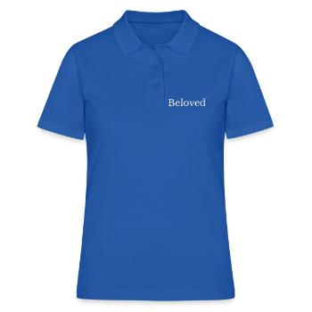 Christian bien-aimé | Design minimaliste de cœur - Polo Femme - bleu royal - Devant - Ailine (174cm)