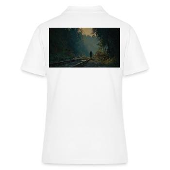 Epische Szene in der Nähe der Bahngleise - Frauen Polo Shirt - Weiß - Hinten - Ailine (174cm)